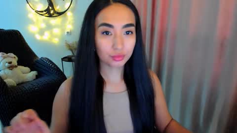 dudetta Kim online show from 6, 2, 2026