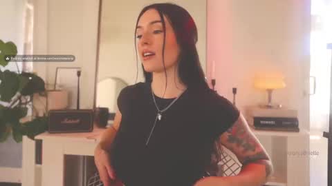 Snapshot of worshipbrielle chatting on 23, 1, 2025 Brielle online show from 23, 1, 2025