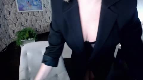 wow_co online show from 13, 1, 2025