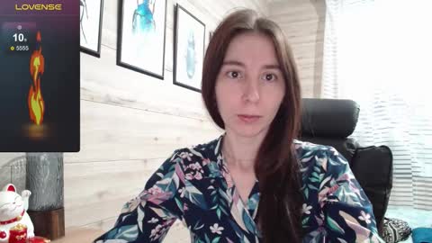 Anna  online show from 17, 9, 2025