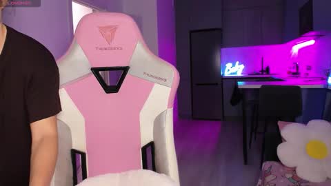 Snapshot of wowlovie666 chatting on 5, 1, 2026 Emi online show from 5, 1, 2026