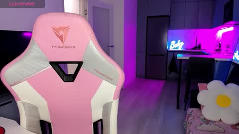 Snapshot of wowlovie666 chatting on 12, 2, 2026 Emi online show from 12, 2, 2026