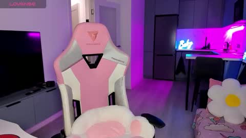 Snapshot of wowlovie666 chatting on 13, 2, 2026 Emi online show from 13, 2, 2026