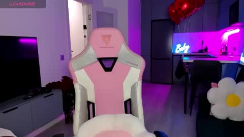 Snapshot of wowlovie666 chatting on 18, 2, 2026 Emi online show from 18, 2, 2026