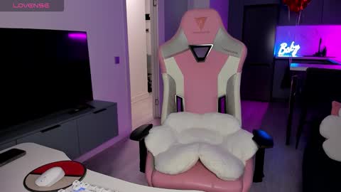 Snapshot of wowlovie666 chatting on 25, 2, 2026 Emi online show from 25, 2, 2026