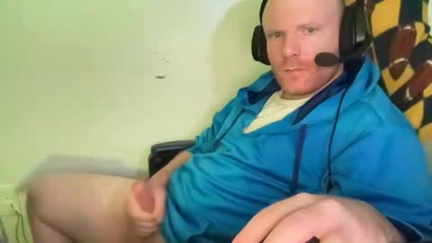 Snapshot of wtfiamhorny chatting on 11, 9, 2025 iTsDaddieBaby online show from 11, 9, 2025