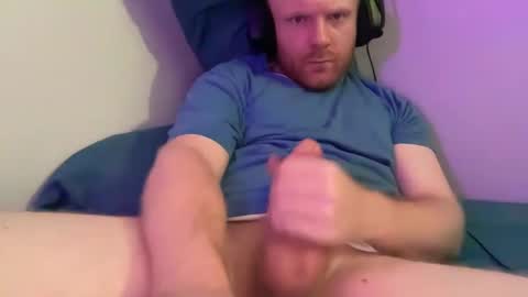 Snapshot of wtfiamhorny chatting on 20, 9, 2025 iTsDaddieBaby online show from 20, 9, 2025