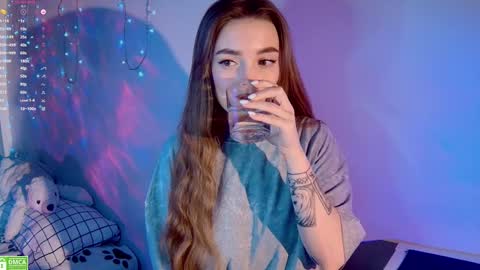 Snapshot of wxiuixw chatting on 7, 12, 2024 Sonya online show from 7, 12, 2024