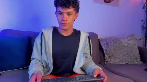 wyatt online show from 4, 1, 2025