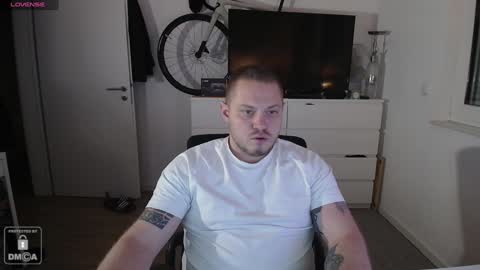 Snapshot of x19marco93x chatting on 25, 12, 2024 x19marco93x online show from 25, 12, 2024