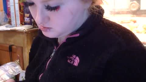 x2kayx2 online show from 15, 1, 2026