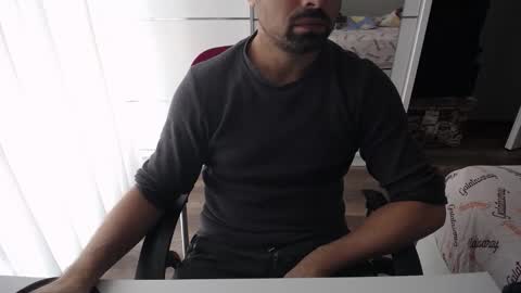 Snapshot of x_____0_____x chatting on 9, 9, 2025 Mr. Lonely online show from 9, 9, 2025