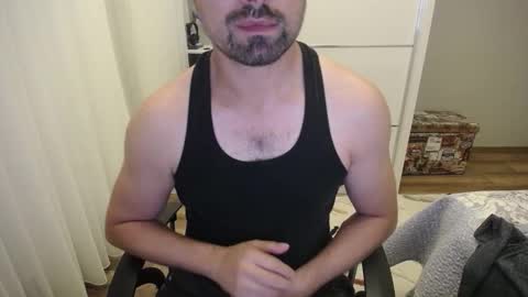 Snapshot of x_____0_____x chatting on 14, 9, 2025 Mr. Lonely online show from 14, 9, 2025