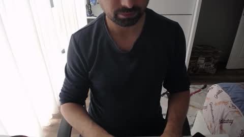 Snapshot of x_____0_____x chatting on 18, 9, 2025 Mr. Lonely online show from 18, 9, 2025