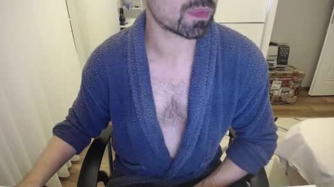 Snapshot of x_____0_____x chatting on 12, 10, 2025 Mr. Lonely online show from 12, 10, 2025