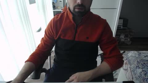 Snapshot of x_____0_____x chatting on 6, 11, 2025 Mr. Lonely online show from 6, 11, 2025