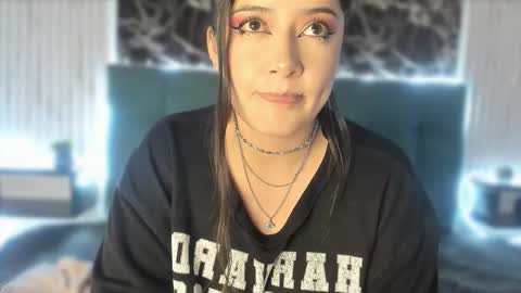 Adeline online show from 25, 2, 2026