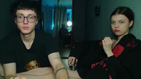 Snapshot of x_files_t chatting on 27, 11, 2025 Philipp and Este online show from 27, 11, 2025