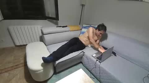 xalegarmax online show from 3, 10, 2025