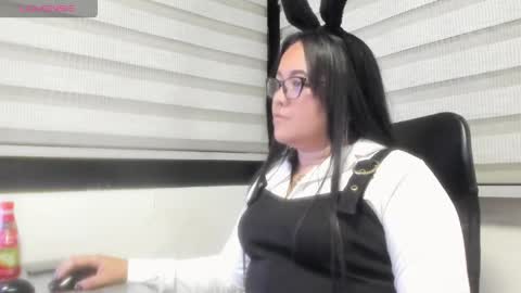 xander_taylor_ online show from 12, 4, 2026