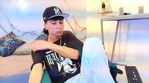 xandergrey8 online show from 25, 2, 2026