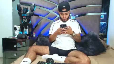Snapshot of xanderstone00 chatting on 16, 6, 2026 Xanderstone online show from 16, 6, 2026