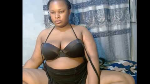 Snapshot of xcumxonxme chatting on 10, 12, 2024 xcumxonxme online show from 10, 12, 2024