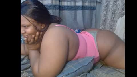 Snapshot of xcumxonxme chatting on 22, 1, 2025 xcumxonxme online show from 22, 1, 2025