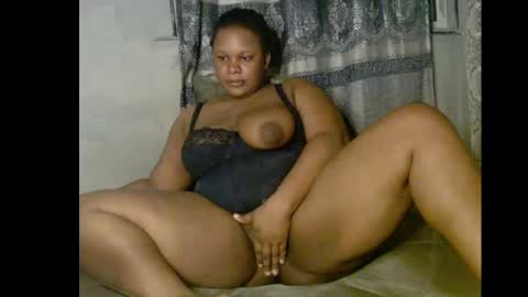 Snapshot of xcumxonxme chatting on 14, 2, 2025 xcumxonxme online show from 14, 2, 2025