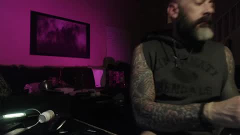 Dean Morgan online show from 8, 4, 2026