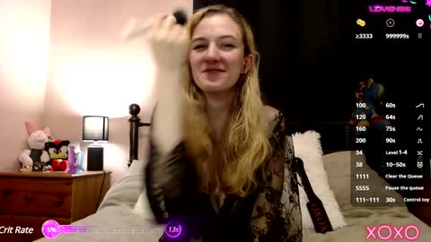 Snapshot of xelliee_rosex chatting on 8, 12, 2024 EllieeRose online show from 8, 12, 2024