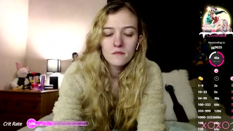 Snapshot of xelliee_rosex chatting on 5, 1, 2025 EllieeRose online show from 5, 1, 2025
