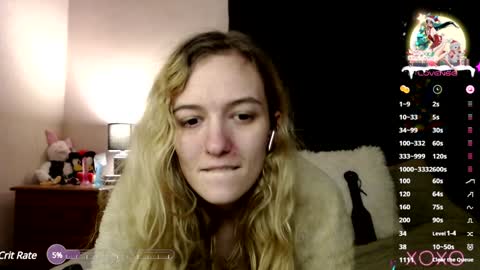 Snapshot of xelliee_rosex chatting on 8, 1, 2025 EllieeRose online show from 8, 1, 2025