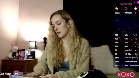 Snapshot of xelliee_rosex chatting on 17, 1, 2025 EllieeRose online show from 17, 1, 2025