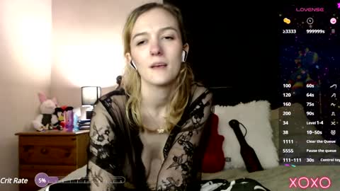 Snapshot of xelliee_rosex chatting on 28, 1, 2025 EllieeRose online show from 28, 1, 2025