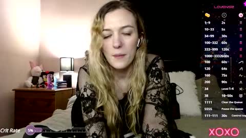 Snapshot of xelliee_rosex chatting on 11, 2, 2025 EllieeRose online show from 11, 2, 2025