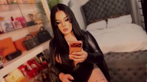 GODDESSS LEXII online show from 15, 1, 2026