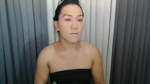 GWEN THOMPSON .......   online show from 3, 1, 2025