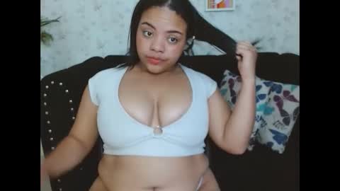 Snapshot of ximena_bunny chatting on 21, 1, 2025 XIME online show from 21, 1, 2025
