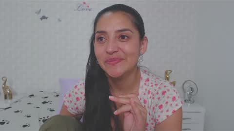 ximena suarez online show from 25, 1, 2025