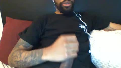 Snapshot of xjonathanxgx chatting on 6, 3, 2025 OmgItsSoFuckingBig online show from 6, 3, 2025