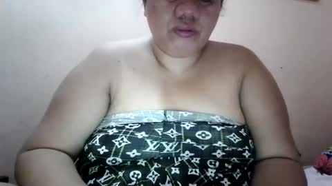 Snapshot of xjuicytits chatting on 17, 2, 2026 xjuicytits online show from 17, 2, 2026