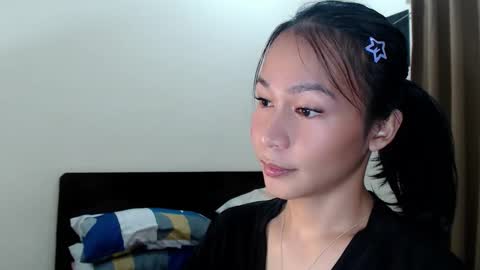 Snapshot of xlovely_destinyx chatting on 6, 3, 2026 Alice online show from 6, 3, 2026