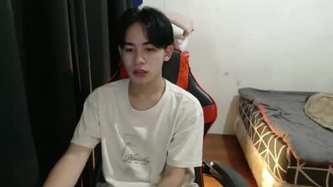 Snapshot of xluminous chatting on 15, 9, 2025 MIKAEL online show from 15, 9, 2025