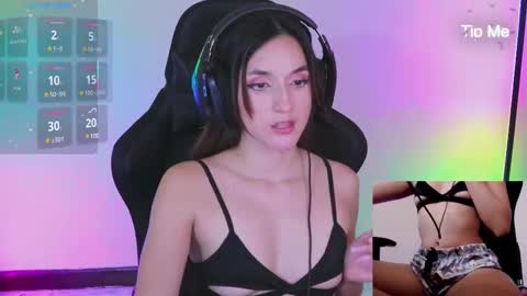 Snapshot of xmialozanoxx chatting on 22, 1, 2025 MiaLozano online show from 22, 1, 2025