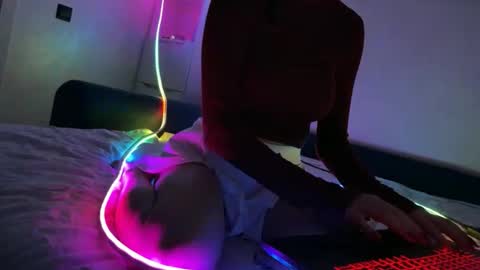 Snapshot of xmollylovex chatting on 21, 3, 2026 XMollyLoveX online show from 21, 3, 2026