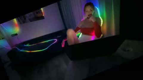 Snapshot of xmollylovex chatting on 16, 4, 2026 XMollyLoveX online show from 16, 4, 2026