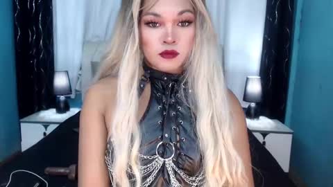 Snapshot of xnaughty_haileyx chatting on 14, 1, 2025 Hailey online show from 14, 1, 2025