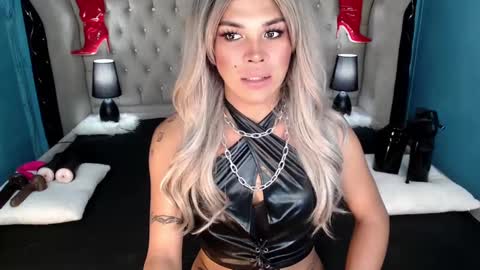 Snapshot of xnaughty_haileyx chatting on 1, 3, 2025 Hailey online show from 1, 3, 2025