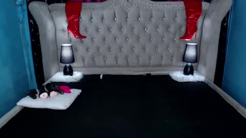 Snapshot of xnaughty_haileyx chatting on 3, 3, 2025 Hailey online show from 3, 3, 2025